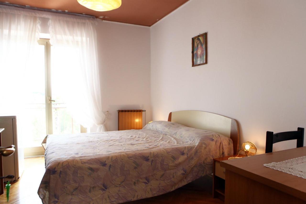 Rooms Torcello - With Shared Bathroom Порторож Экстерьер фото